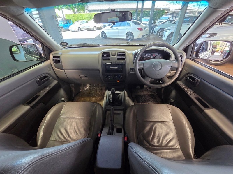 Isuzu KB - Auto Investments Montana - Image 10