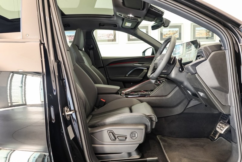 Audi SQ5 - Audi Centre Hatfield - Image 8