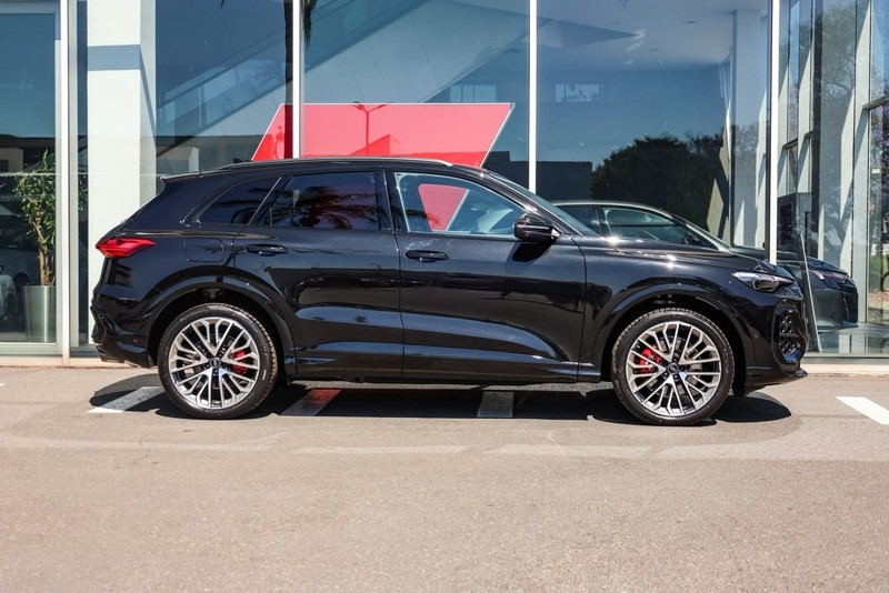 Audi SQ5 - Audi Centre Hatfield - Image 5