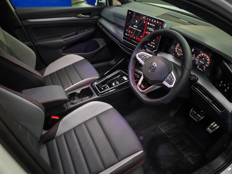 Volkswagen Golf - Hatfield VW Bryanston - Image 7