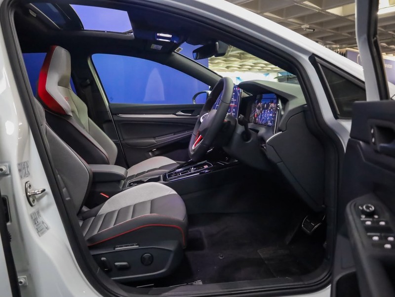 Volkswagen Golf - Hatfield VW Bryanston - Image 6