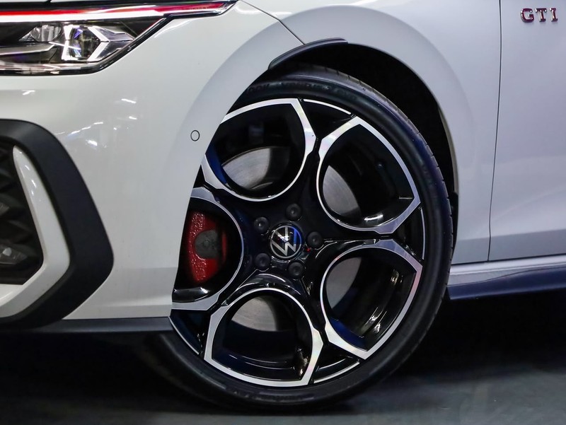 Volkswagen Golf - Hatfield VW Bryanston - Image 3