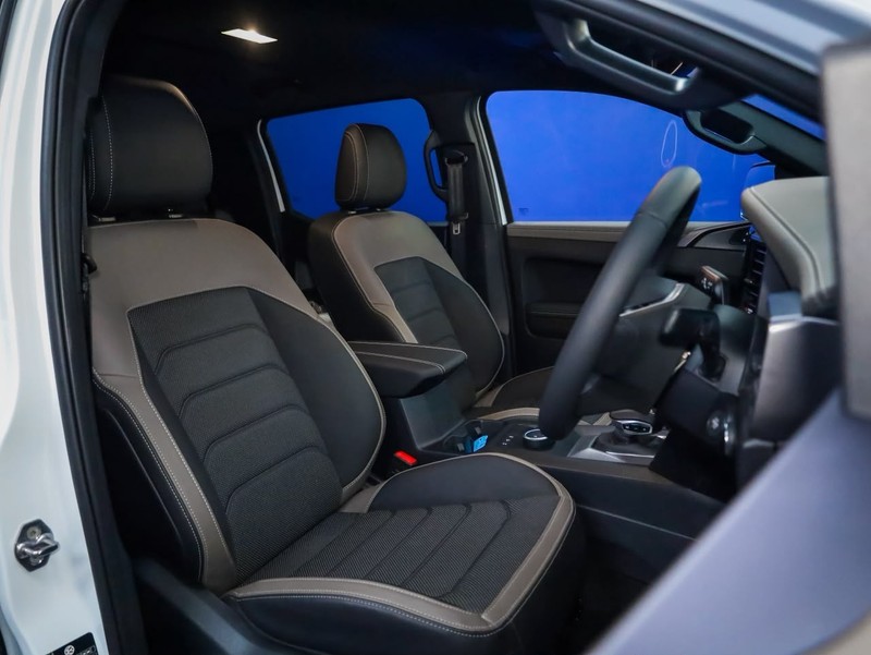 Volkswagen Amarok - Hatfield VW Bryanston - Image 9