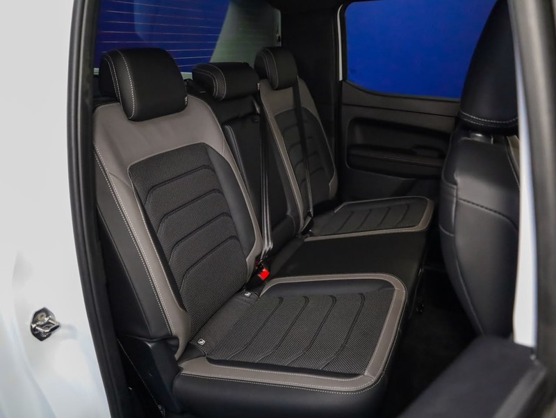 Volkswagen Amarok - Hatfield VW Bryanston - Image 10