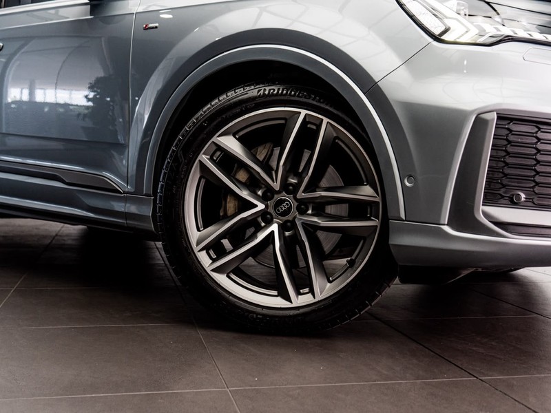 Audi Q7 - Audi Centre Rivonia - Image 4