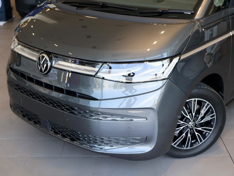 Volkswagen Caravelle - VW Melrose Commercial - Image 2
