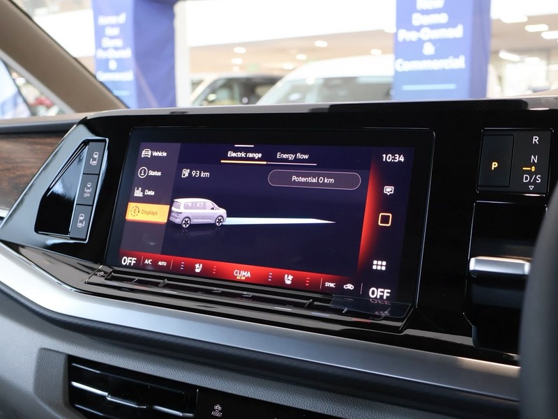 Volkswagen Caravelle - VW Melrose Commercial - Image 12