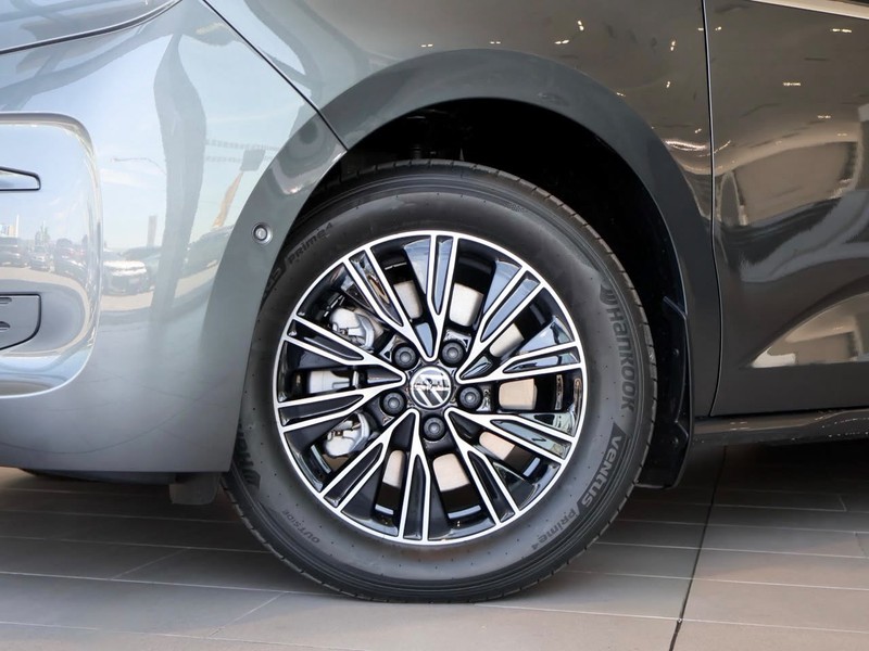 Volkswagen Caravelle - VW Melrose Commercial - Image 23