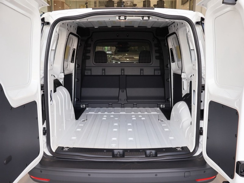 Volkswagen Caddy - VW Melrose Commercial - Image 17