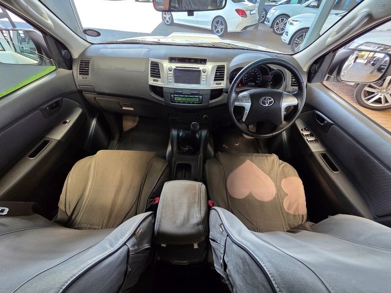 Toyota Hilux - Auto Investments Montana - Image 10