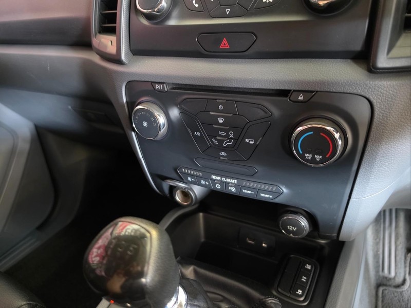 Ford Everest - Vaal Toyota Sasolburg - Image 17