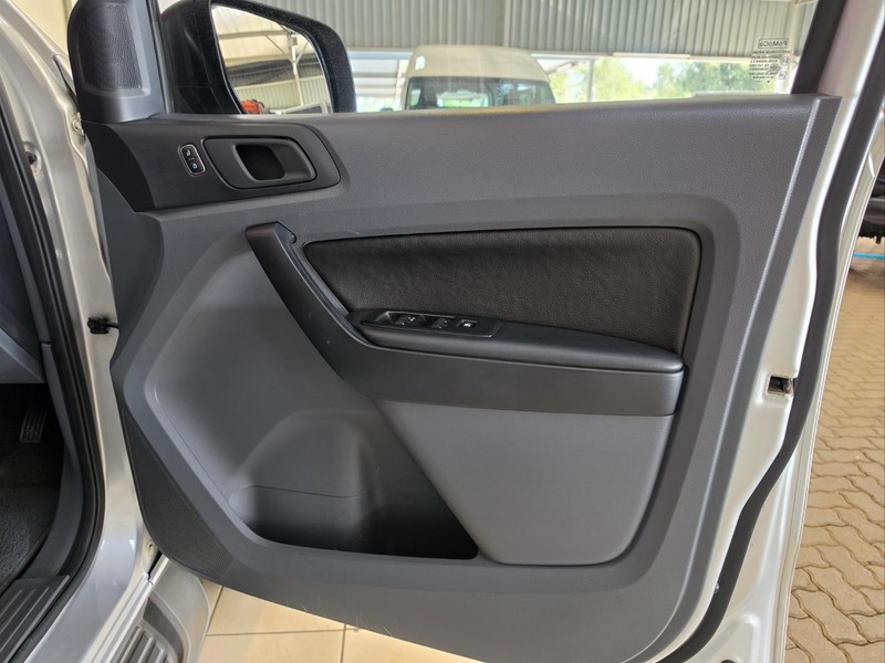 Ford Everest - Vaal Toyota Sasolburg - Image 11