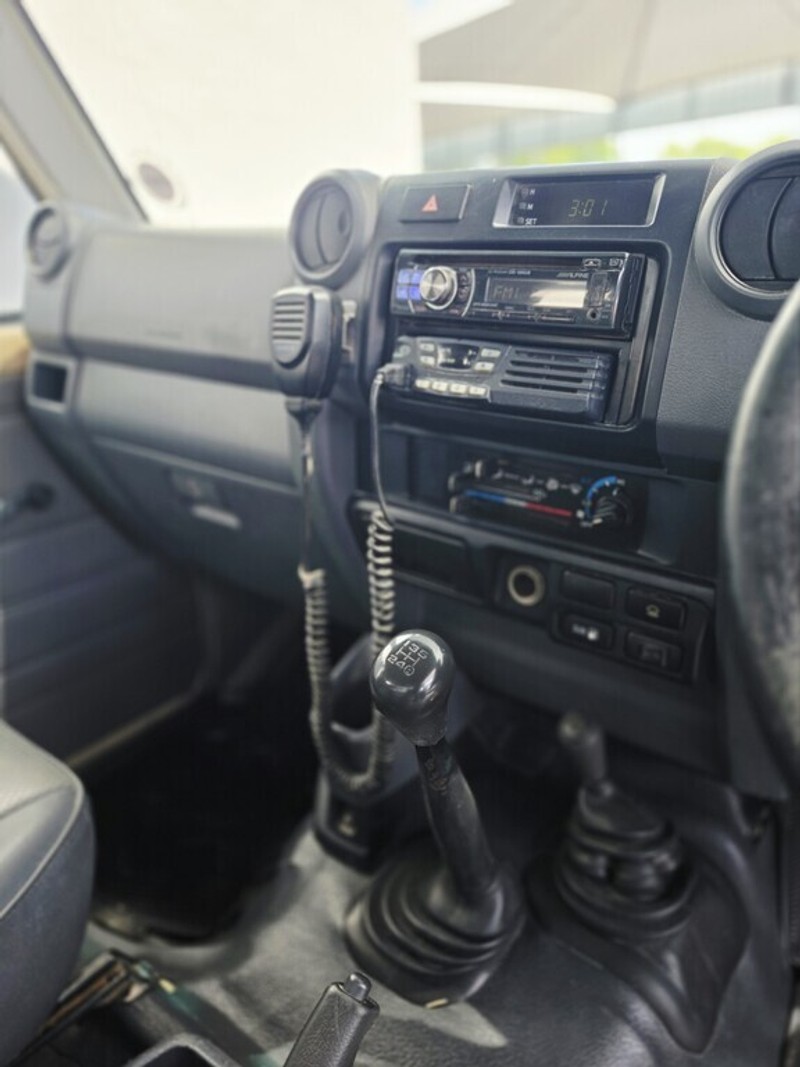 Toyota Land Cruiser - Motortoria - Image 10