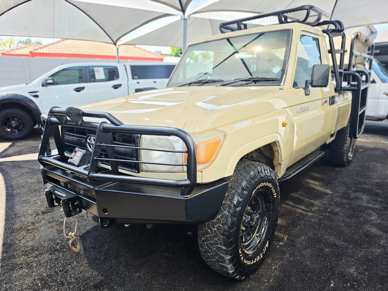 Toyota Land Cruiser - Motortoria - Image 4
