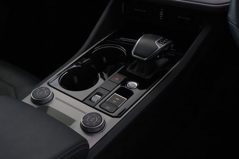 Volkswagen Touareg - Audi Centre Hatfield - Image 30