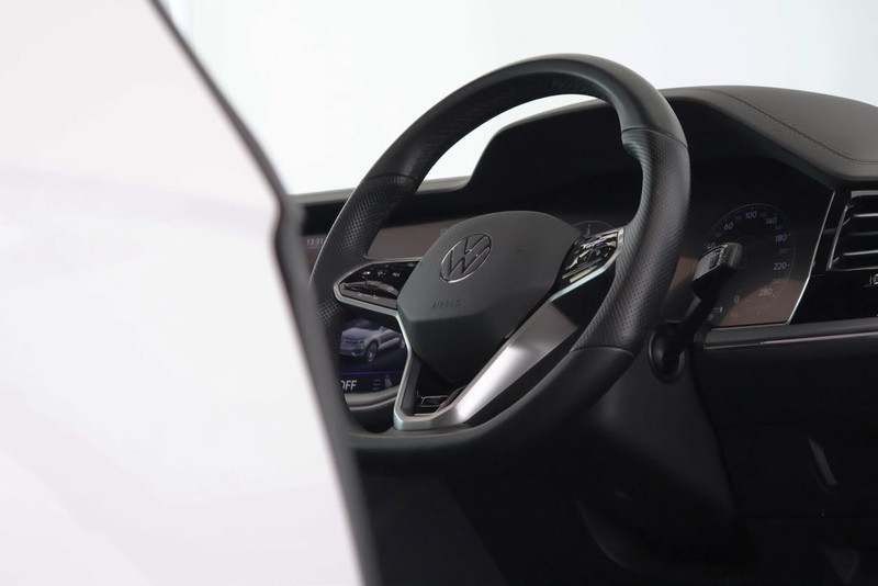 Volkswagen Touareg - Audi Centre Hatfield - Image 15