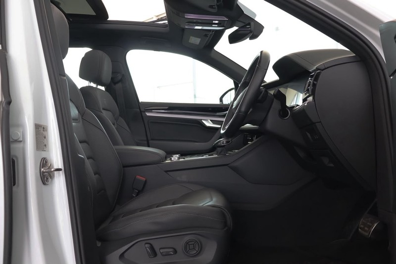 Volkswagen Touareg - Audi Centre Hatfield - Image 16