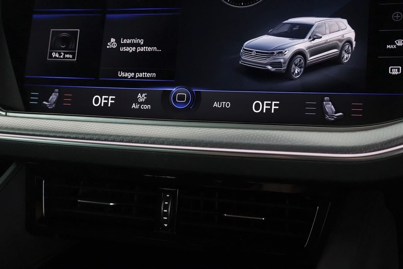 Volkswagen Touareg - Audi Centre Hatfield - Image 25
