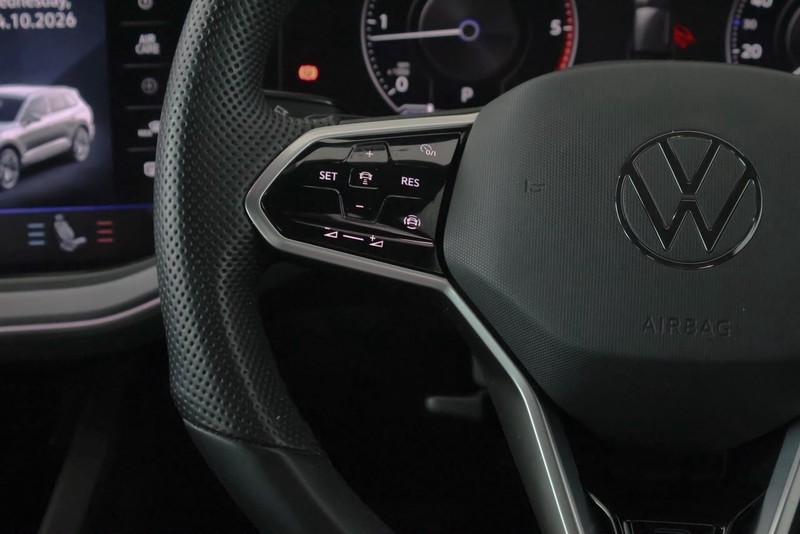 Volkswagen Touareg - Audi Centre Hatfield - Image 29