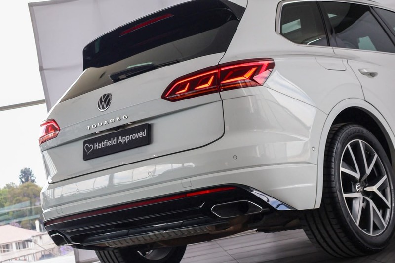 Volkswagen Touareg - Audi Centre Hatfield - Image 12
