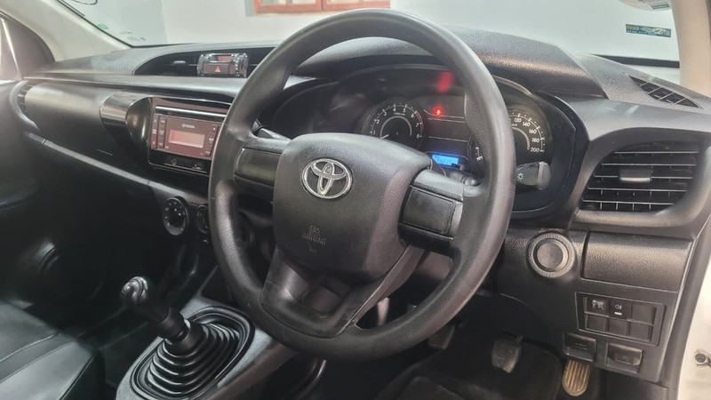 Toyota Hilux - FS Cars - Image 8