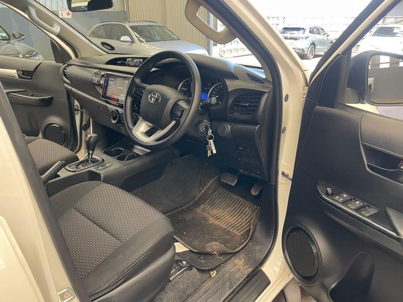 Toyota Hilux - Mit Mak Motors - Image 5
