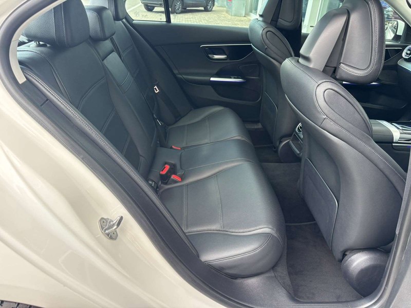 Mercedes-Benz C-class - Isuzu Woodmead - Image 11