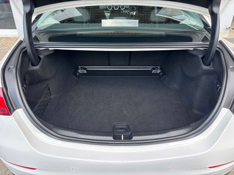 Mercedes-Benz C-class - Isuzu Woodmead - Image 10
