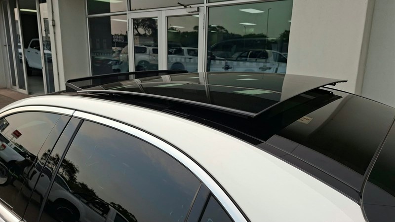 Mercedes-Benz C-class - Isuzu Richards Bay - Image 6