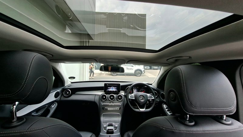 Mercedes-Benz C-class - Isuzu Richards Bay - Image 13