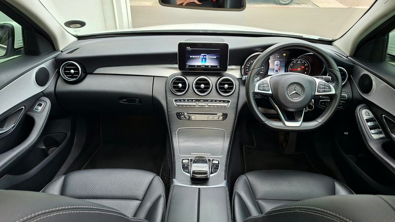 Mercedes-Benz C-class - Isuzu Richards Bay - Image 10