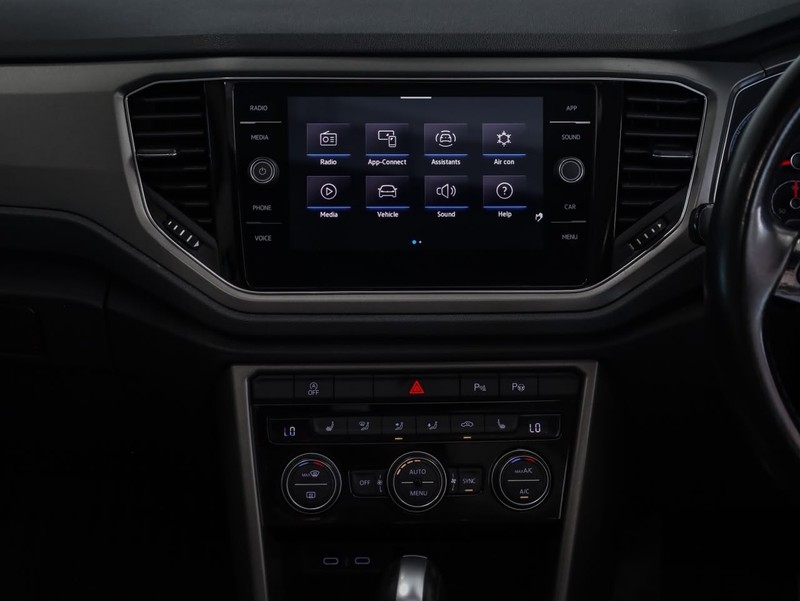 Volkswagen T-Roc - Hatfield VW Bryanston - Image 21