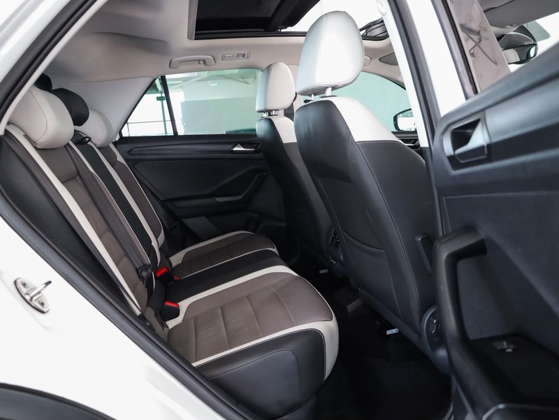Volkswagen T-Roc - Hatfield VW Bryanston - Image 15