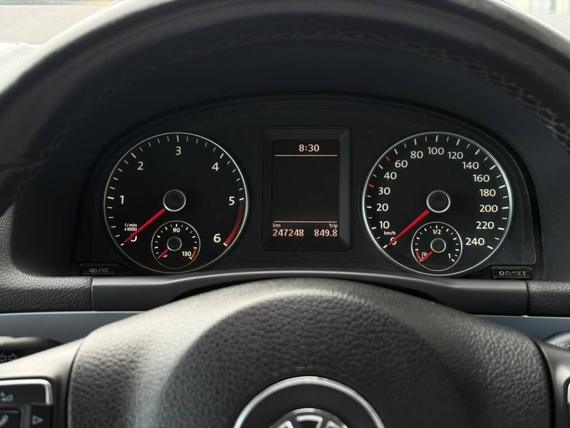 Volkswagen Touran - Authentique Autos - Image 8