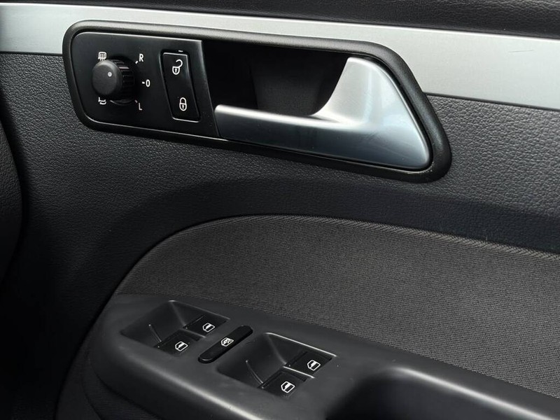 Volkswagen Touran - Authentique Autos - Image 15