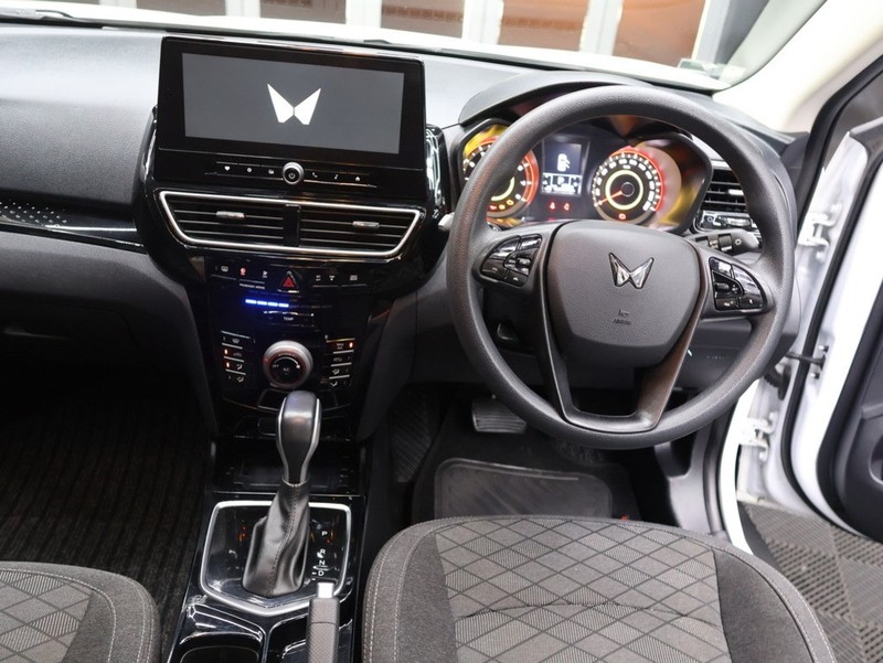 Mahindra XUV 3XO - KING OF CARS - Image 9