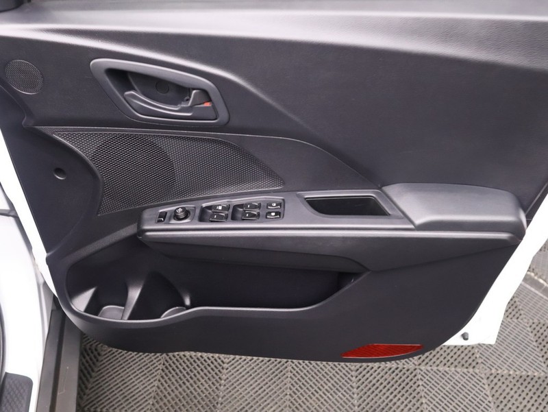 Mahindra XUV 3XO - KING OF CARS - Image 18
