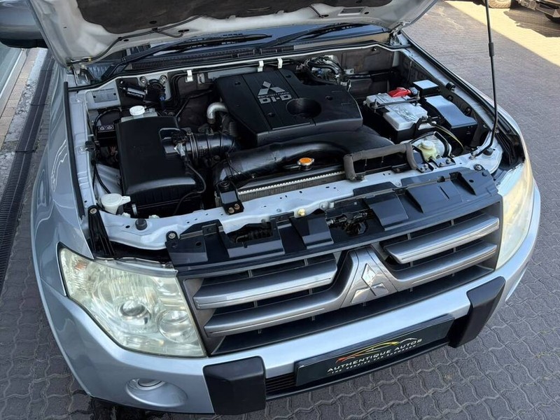 Mitsubishi Pajero - Authentique Autos - Image 17