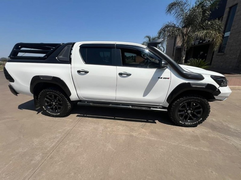 Toyota Hilux - Mit Mak Motors - Image 4