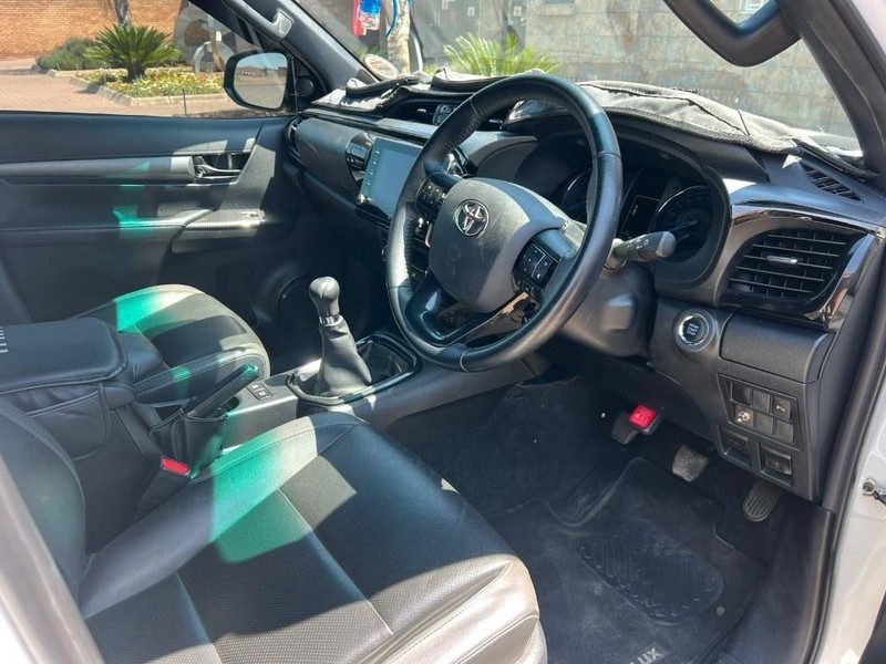 Toyota Hilux - Mit Mak Motors - Image 5