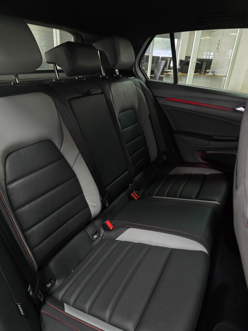 Volkswagen Golf - Hatfield VW Northcliff - Image 9