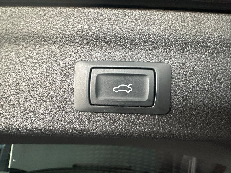 Audi Q3 - Ford Sandton - Image 9