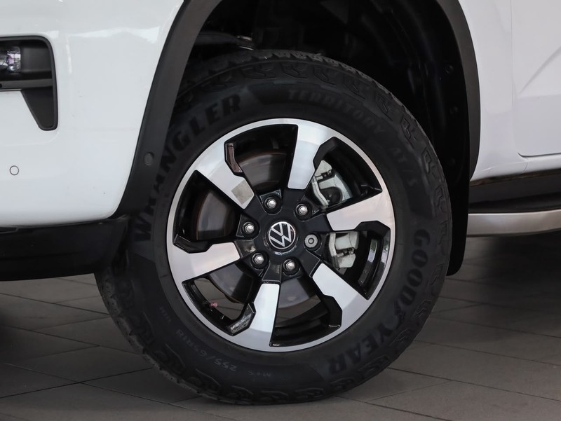 Volkswagen Amarok - Hatfield VW Bryanston - Image 2
