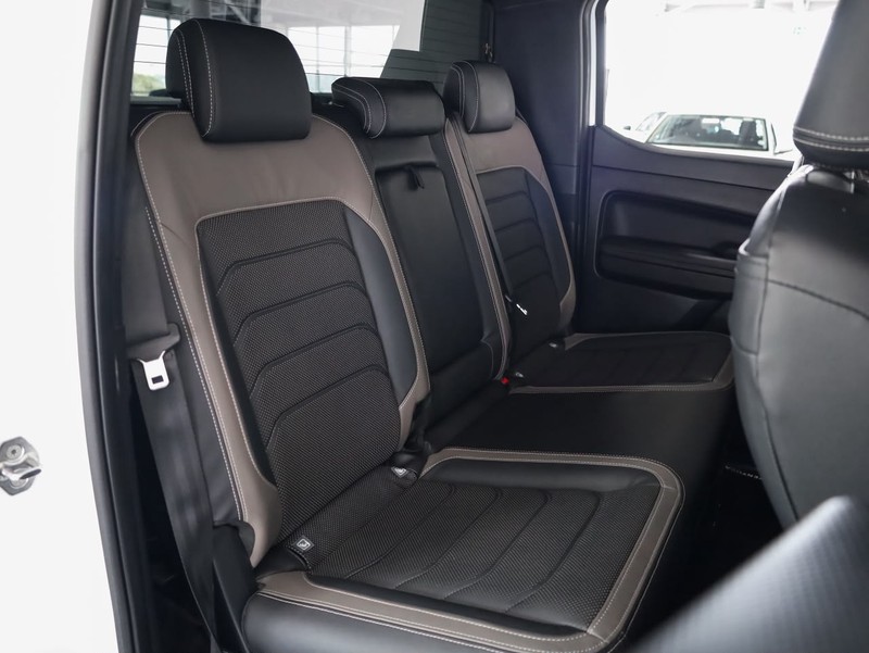 Volkswagen Amarok - Hatfield VW Bryanston - Image 18