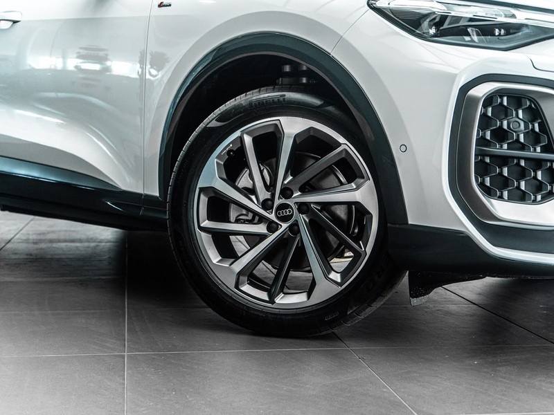 Audi Q5 - Audi Centre Rivonia - Image 3