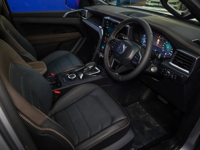Volkswagen Amarok - Hatfield VW Bryanston - Image 7