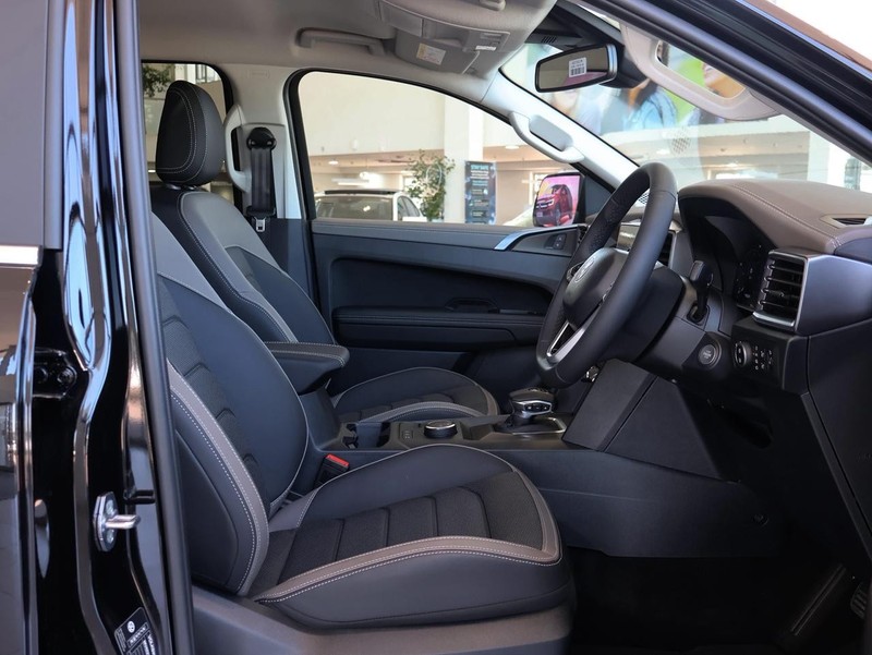 Volkswagen Amarok - Hatfield VW Rivonia - Image 14