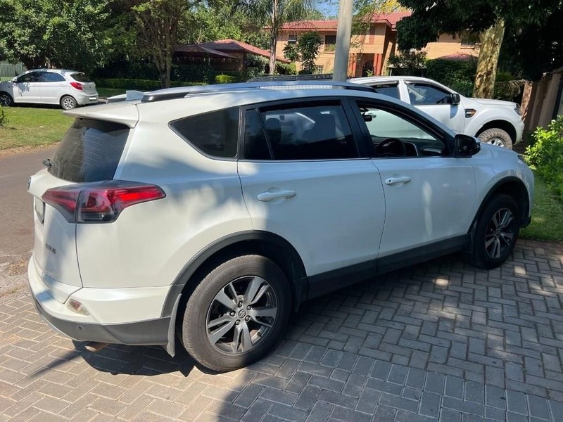 Toyota RAV4 - Mit Mak Motors - Image 6