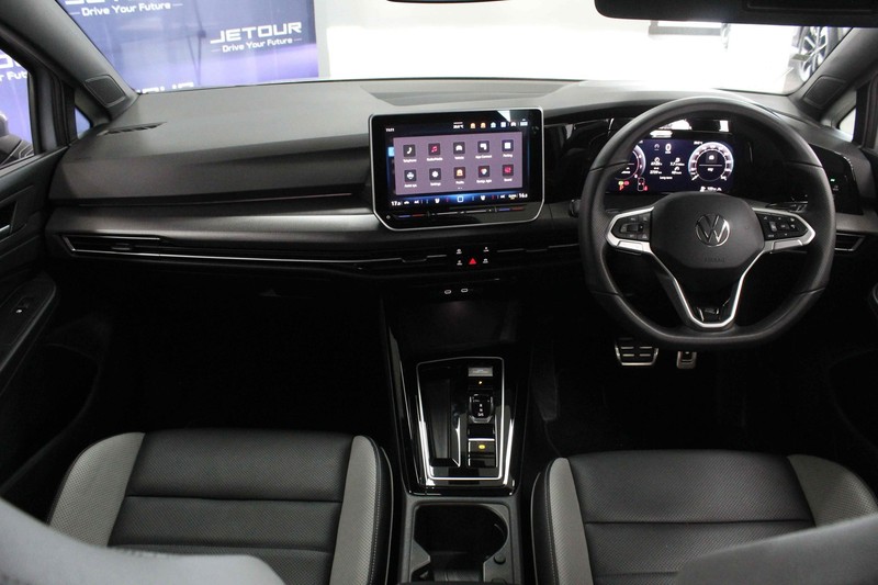 Volkswagen Golf - Jetour Cape Gate - Image 4