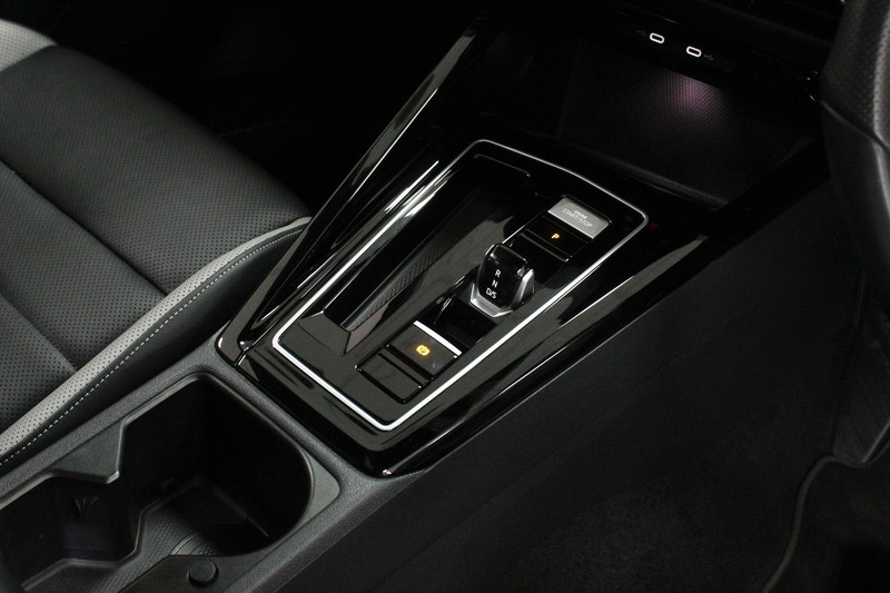 Volkswagen Golf - Jetour Cape Gate - Image 26